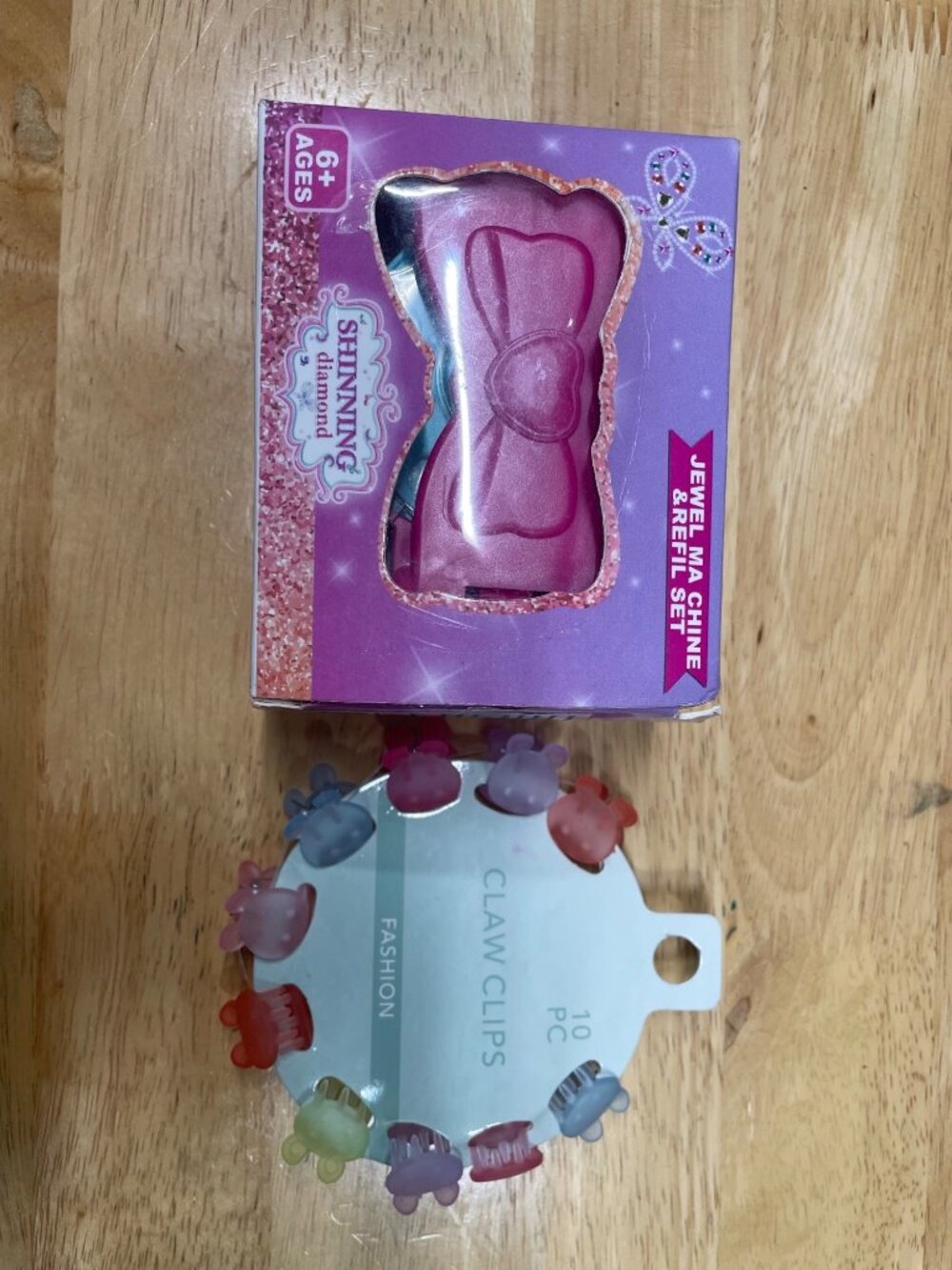 Girls Beauty Bundle Jewel Machine & 10 Mini Claw Clips Set NIP